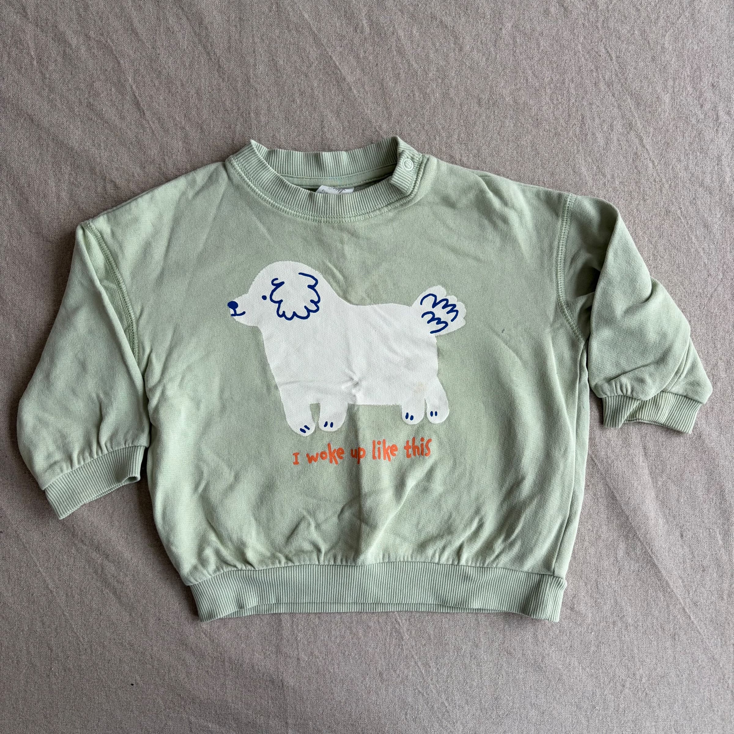 Sweatshirt