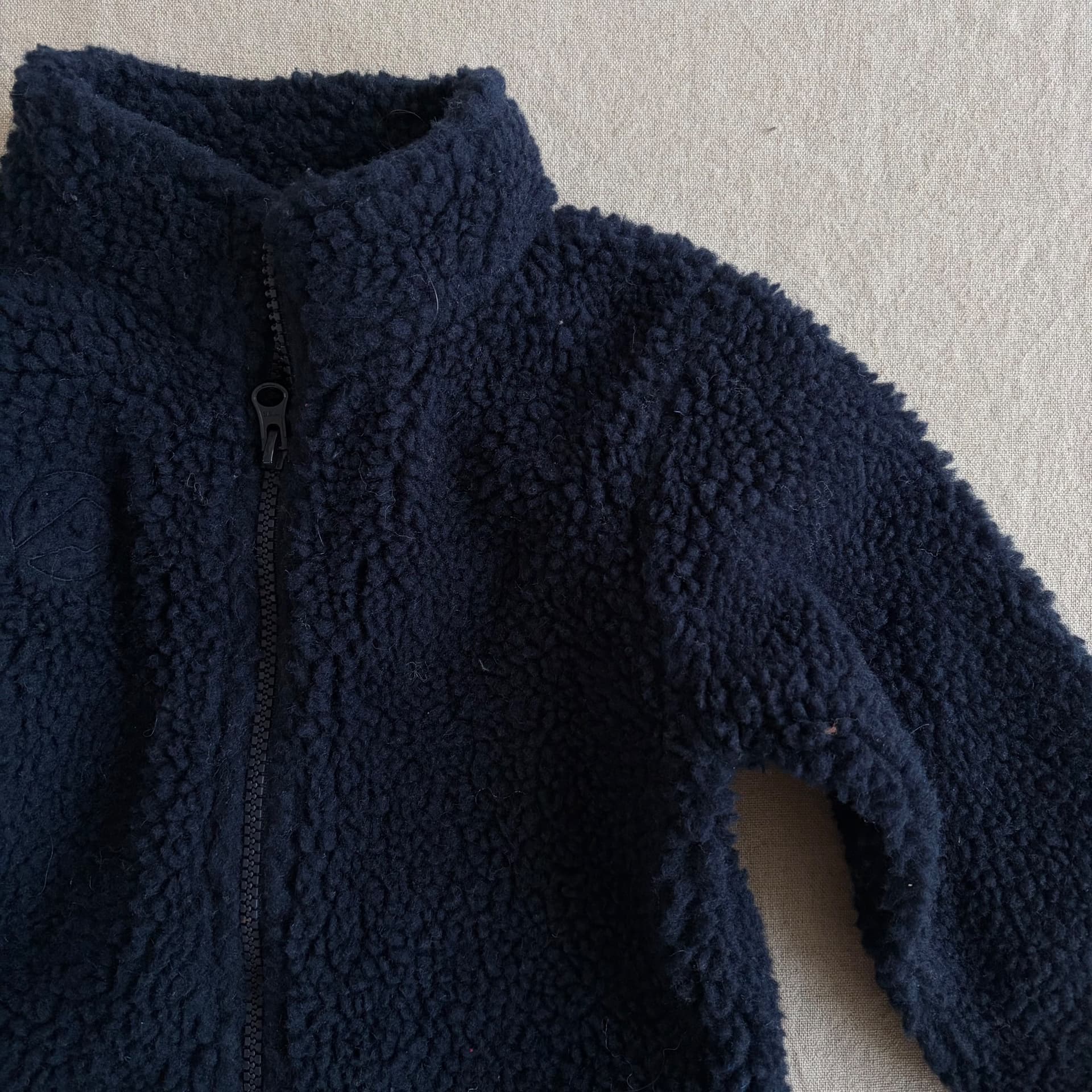Ulldress i teddyfôr — bilde 2 av 4