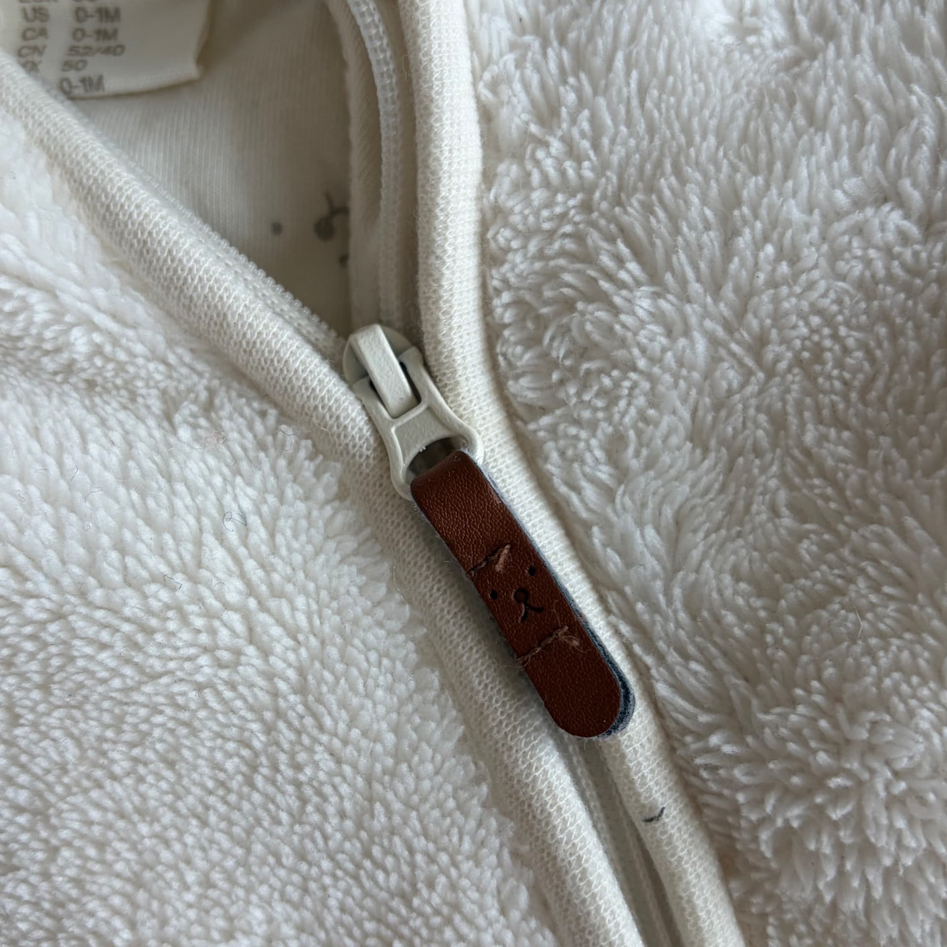 Bamse-dress med hette — bilde 3 av 6