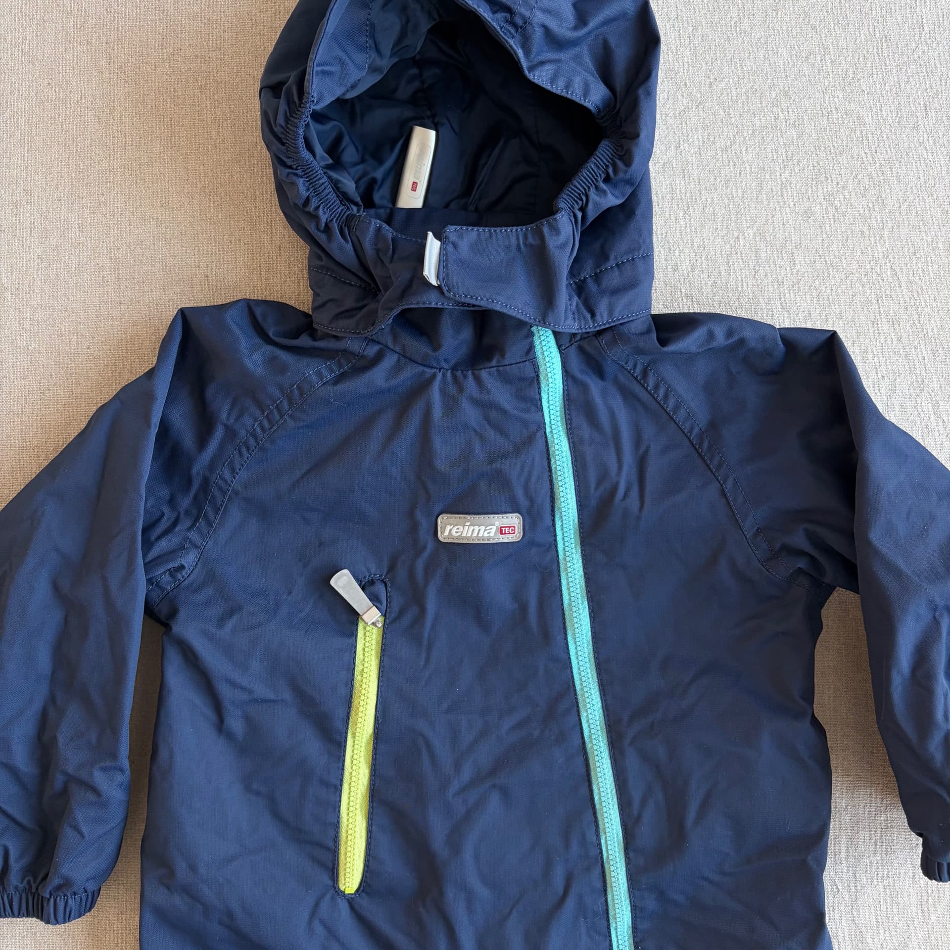 Skalldress — bilde 2 av 4