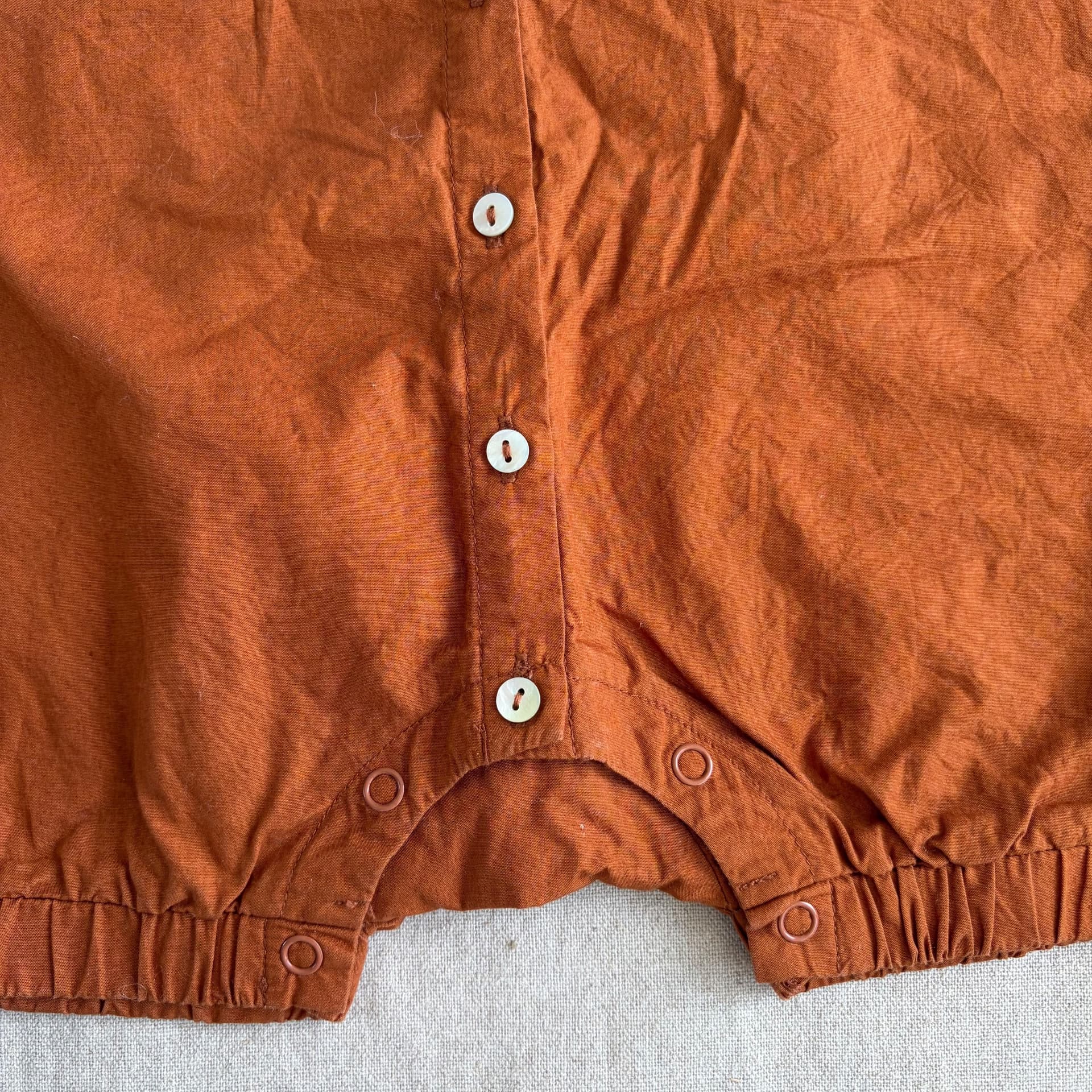 Kortermet romper — bilde 2 av 4