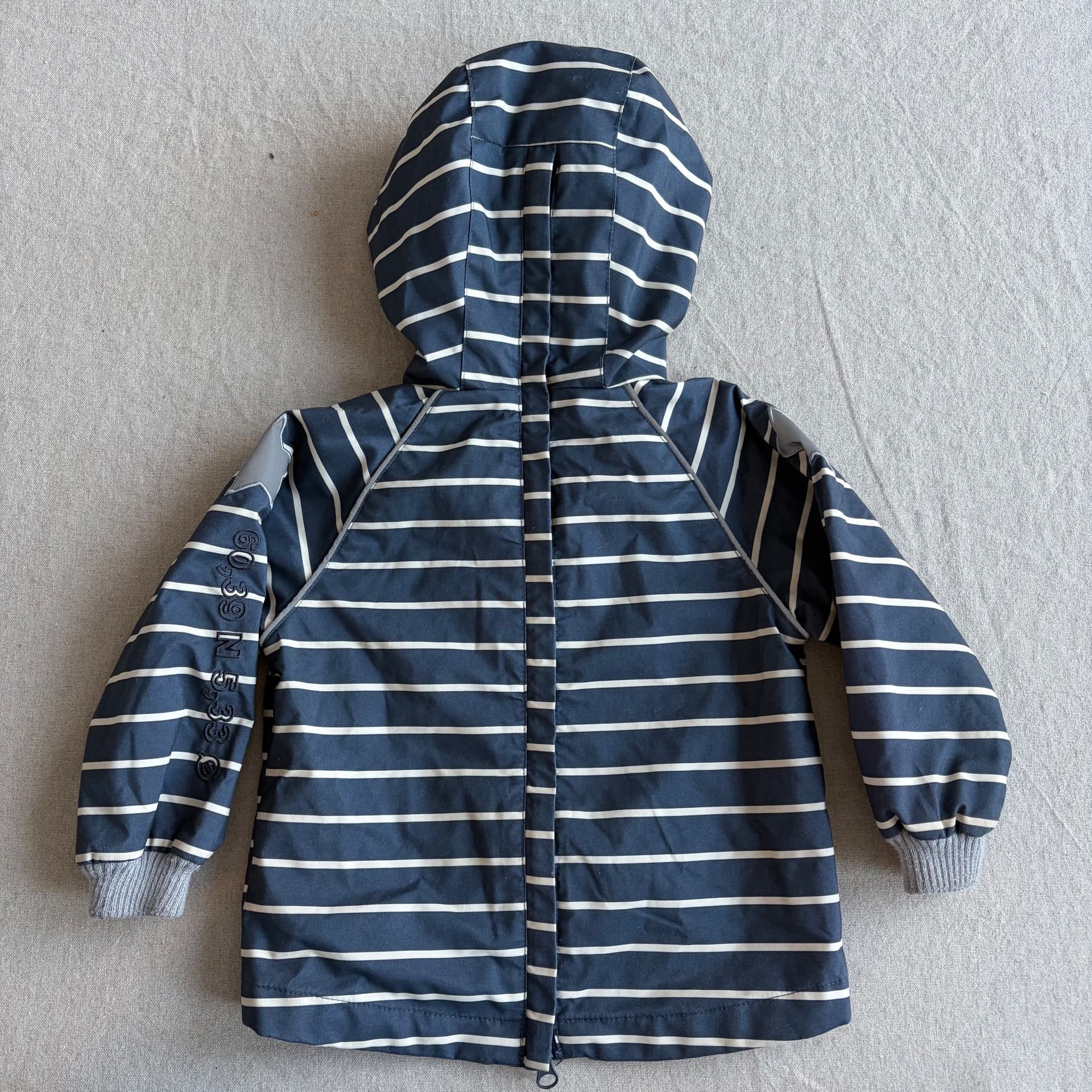 Vindjakke med hette — bilde 4 av 4