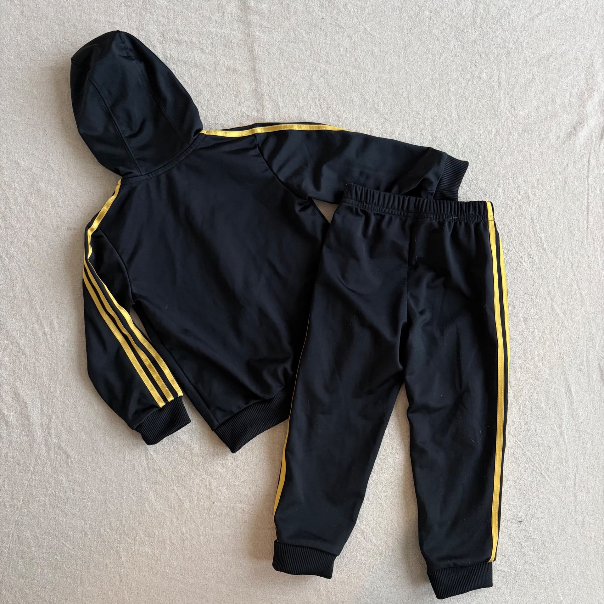 Todelt joggedress — bilde 4 av 4