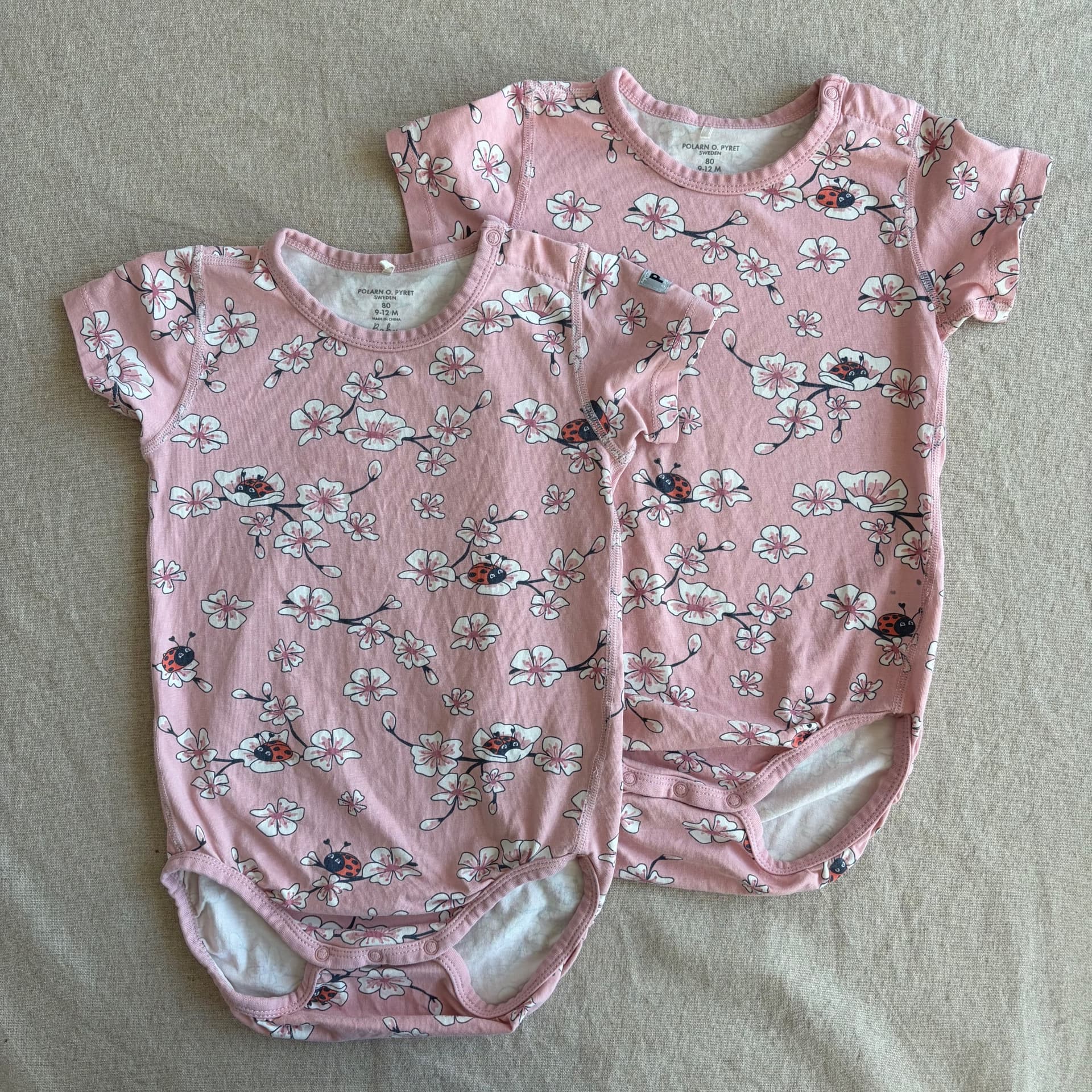 2pk. kortermede bodyer — bilde 1 av 4