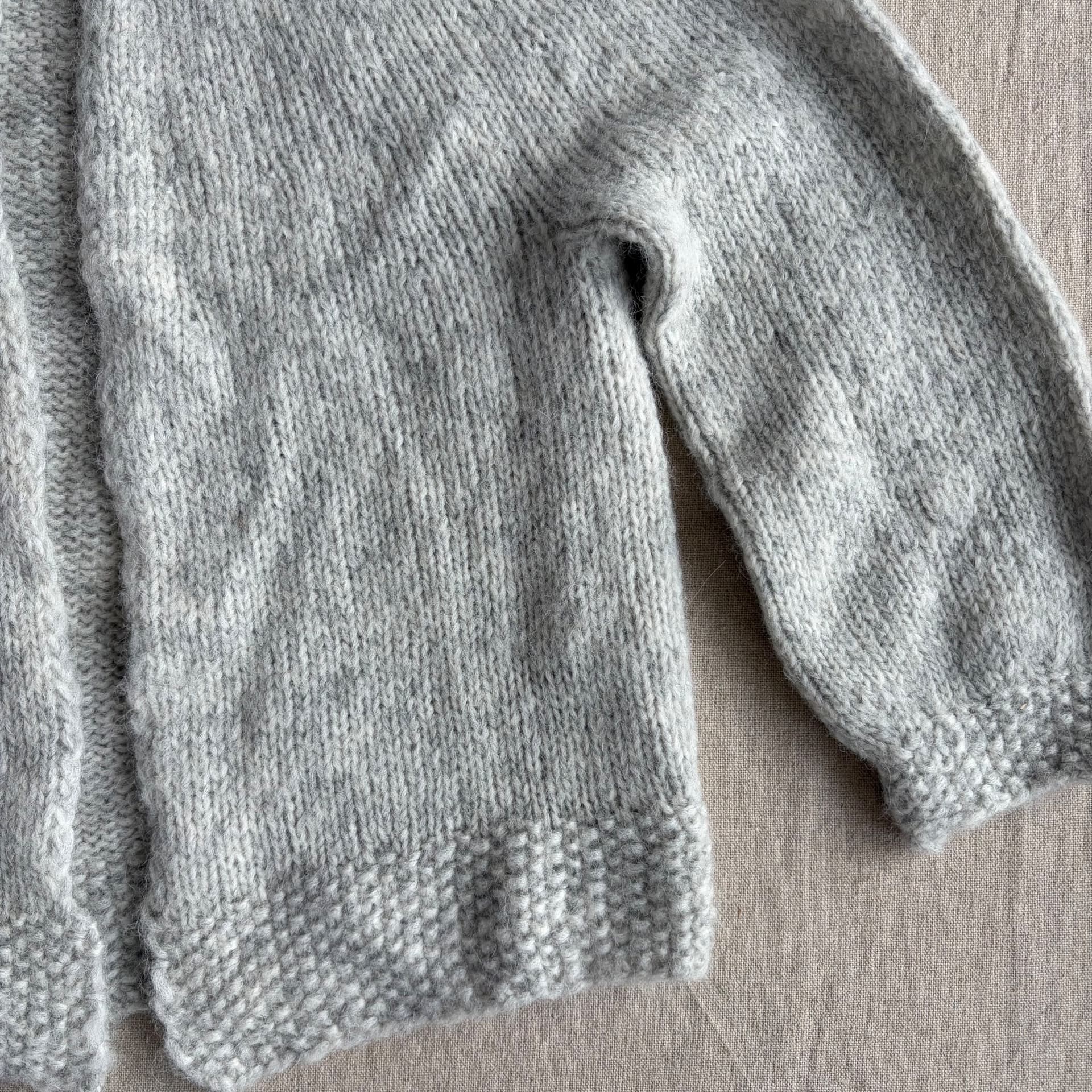 Håndstrikket cardigan — bilde 2 av 4