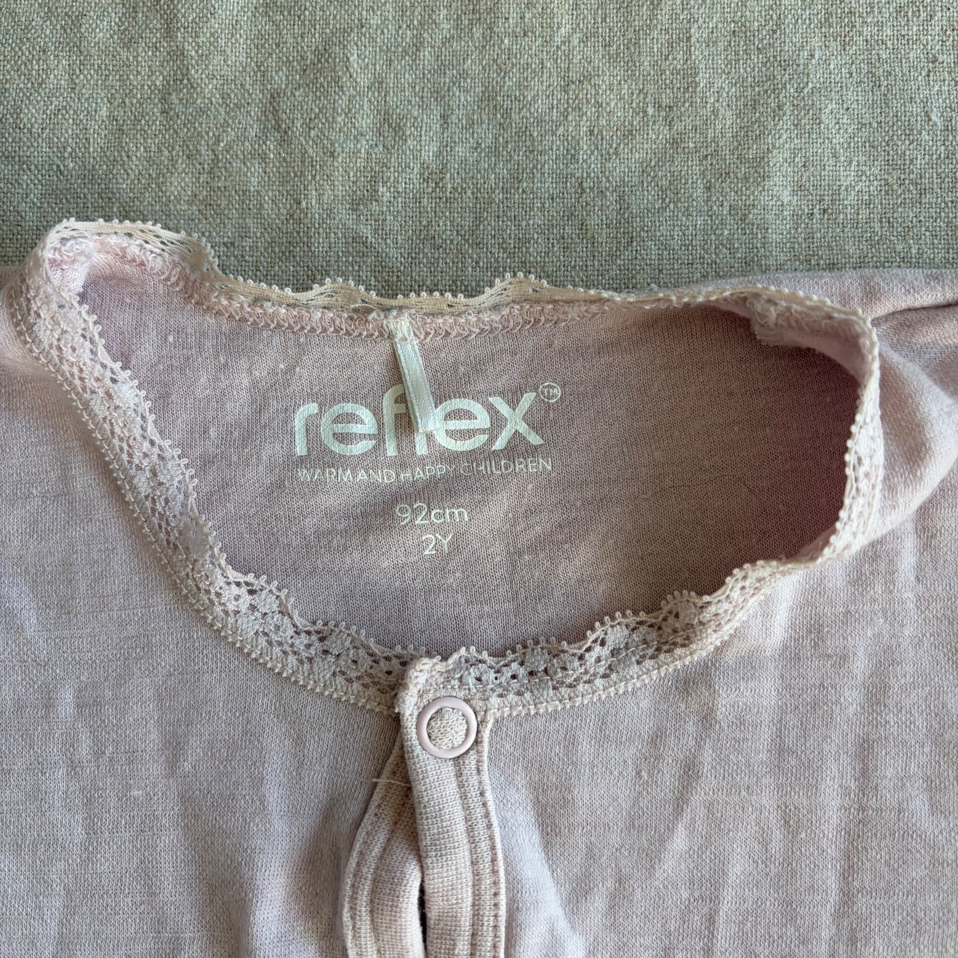 Heldress/pysj med knapper — bilde 3 av 4