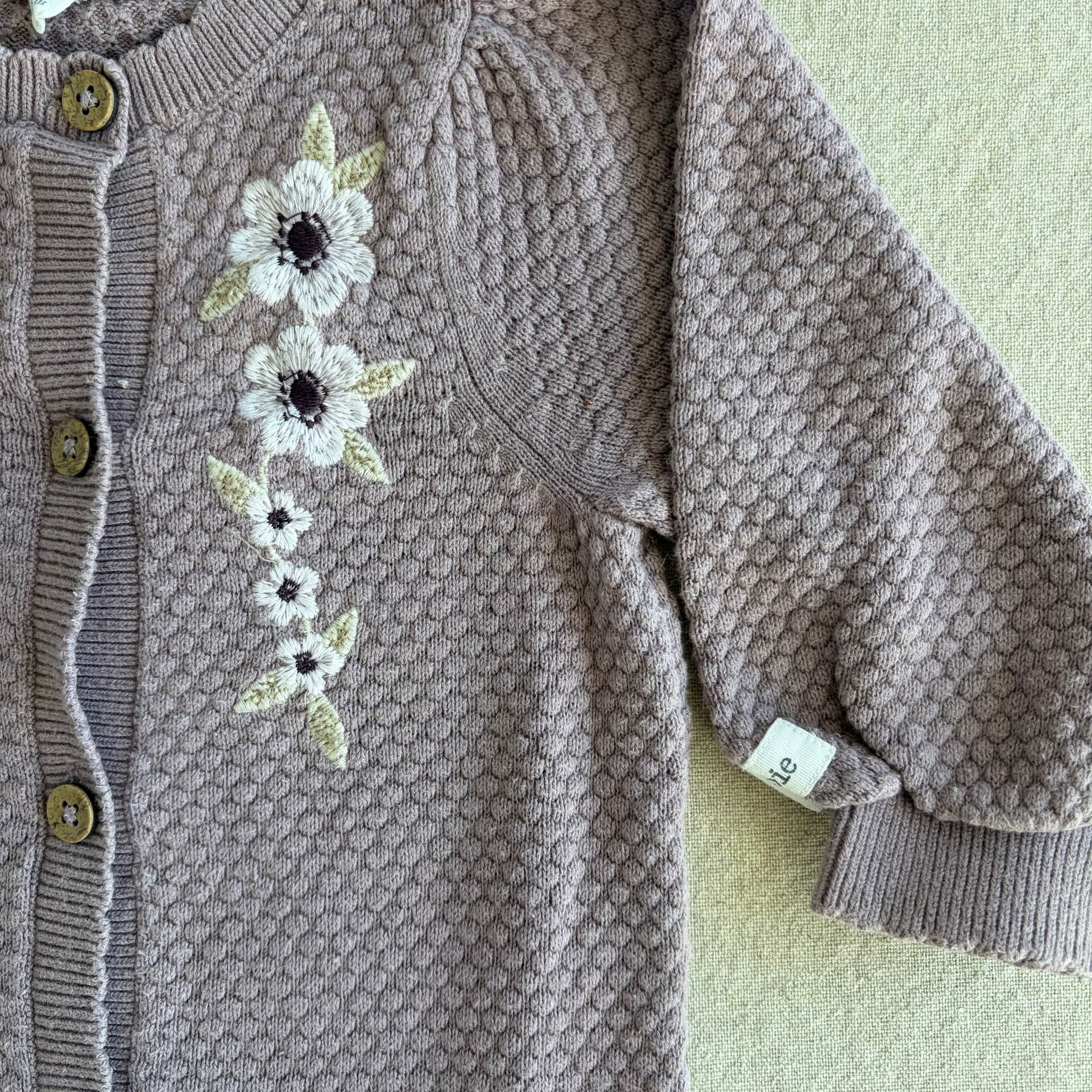 Heldress med blomster — bilde 2 av 4