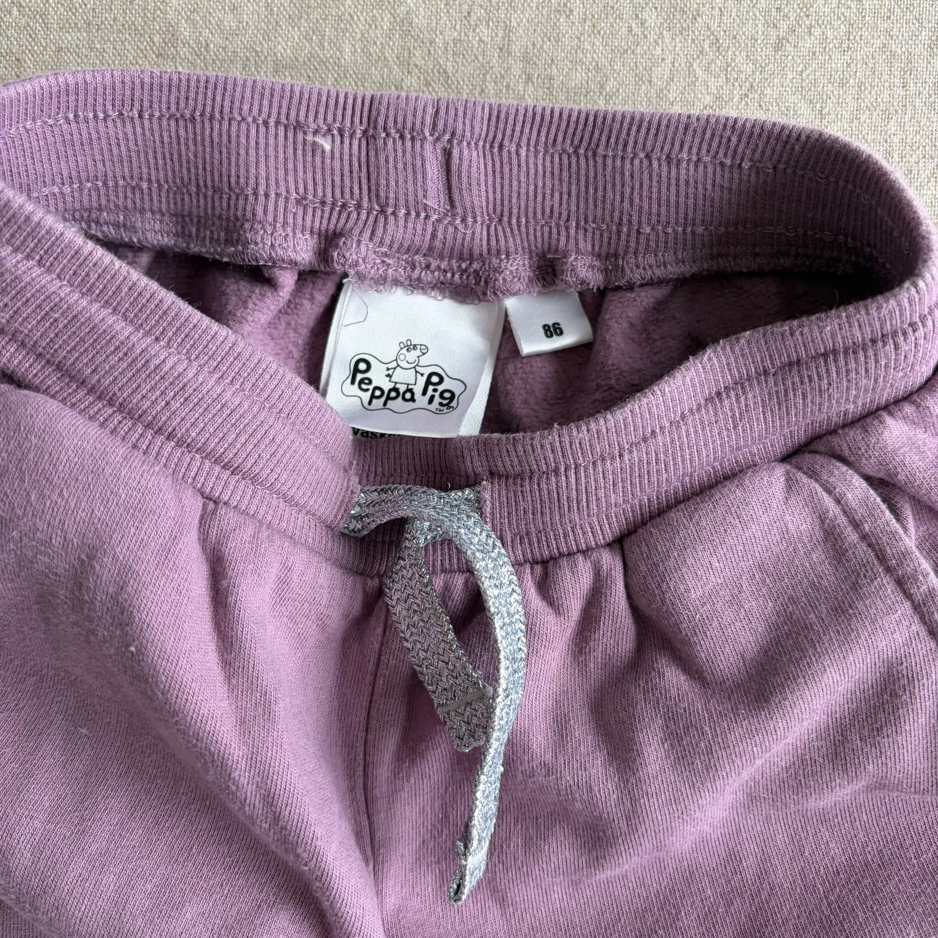 Joggebukse med Peppa Gris — bilde 3 av 4