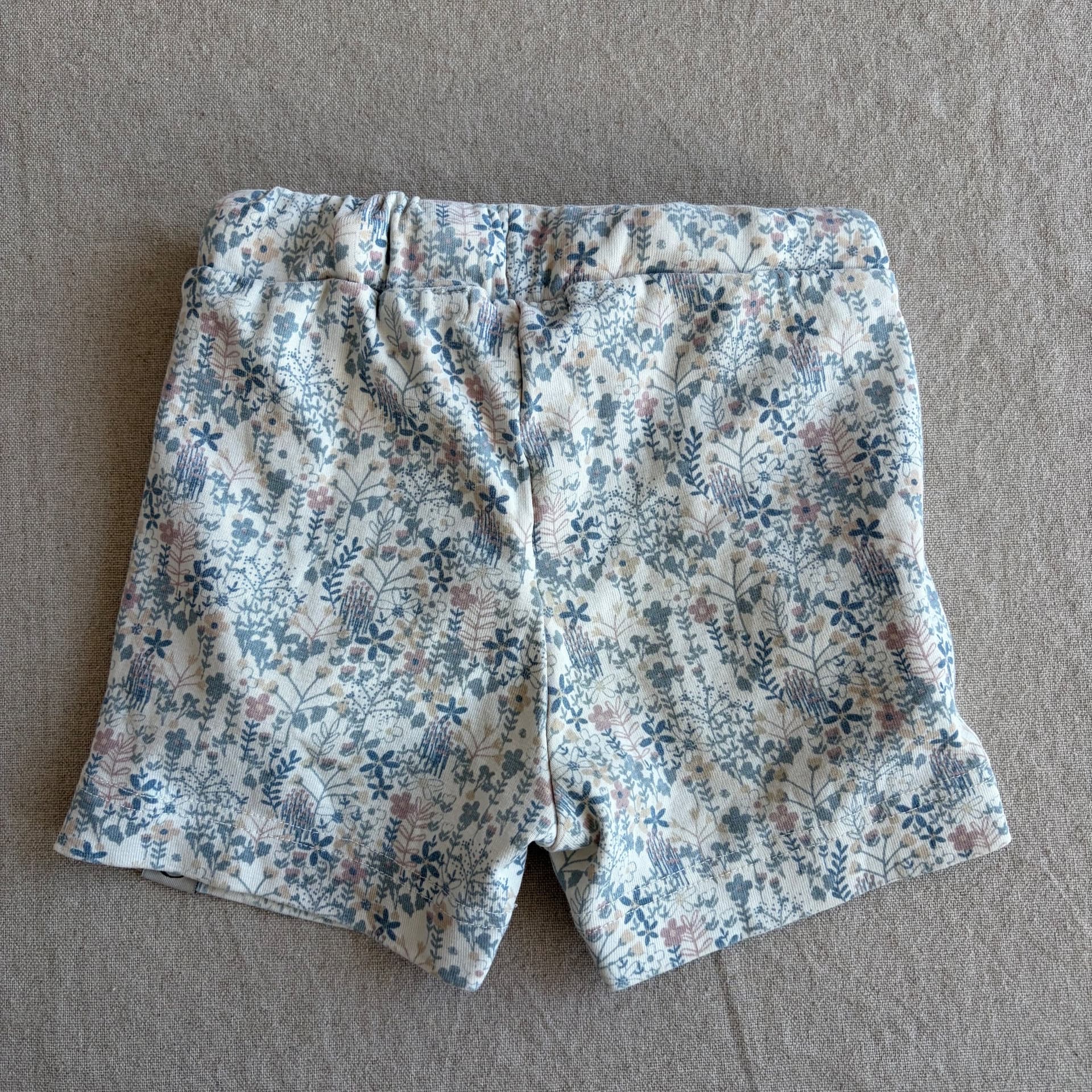 Blomstret shorts — bilde 4 av 4