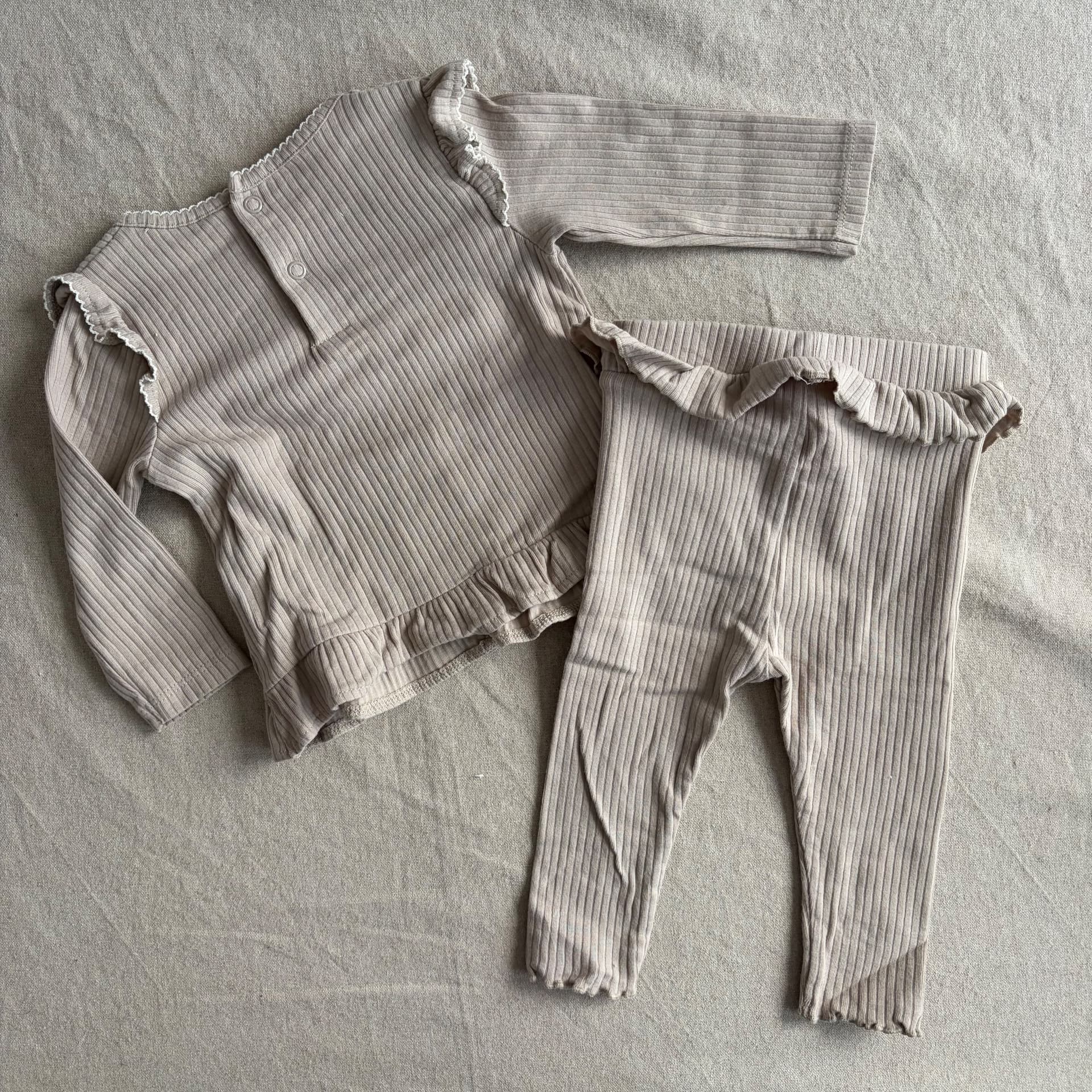 Todelt sett med genser og tights — bilde 4 av 4
