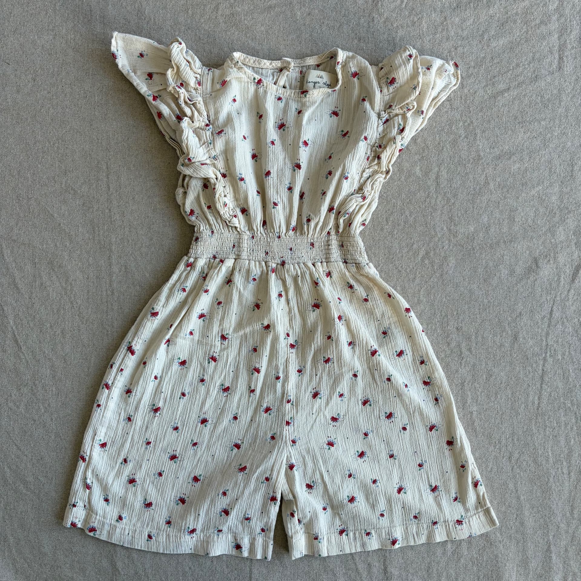 Kortermet blomstret romper — bilde 1 av 4