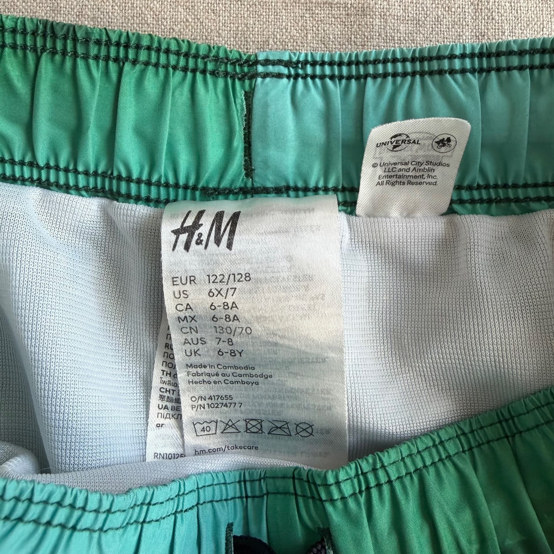 Badeshorts med dinosaurmotiv — bilde 4 av 5