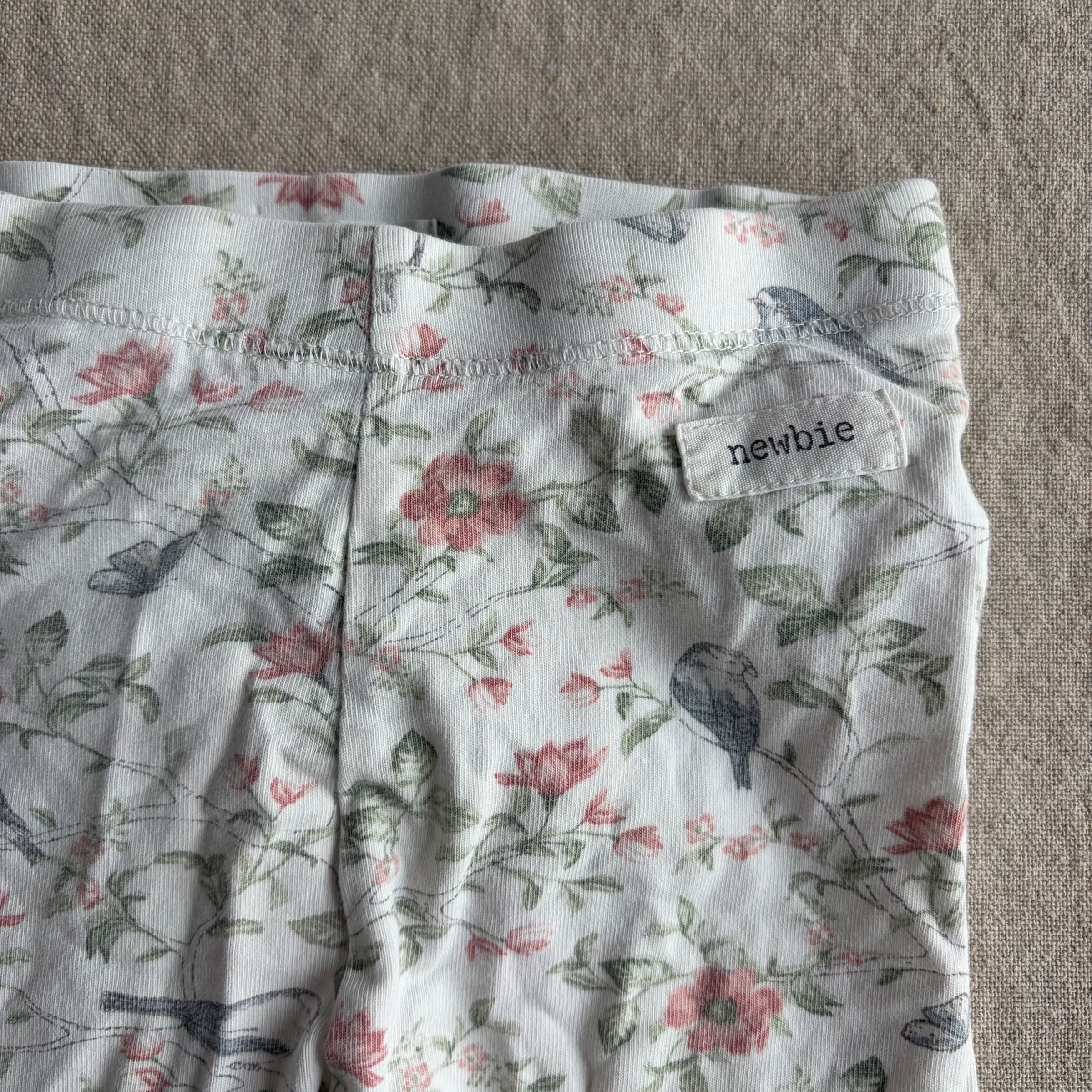 Leggings med blomster- og fuglemønster — bilde 3 av 5