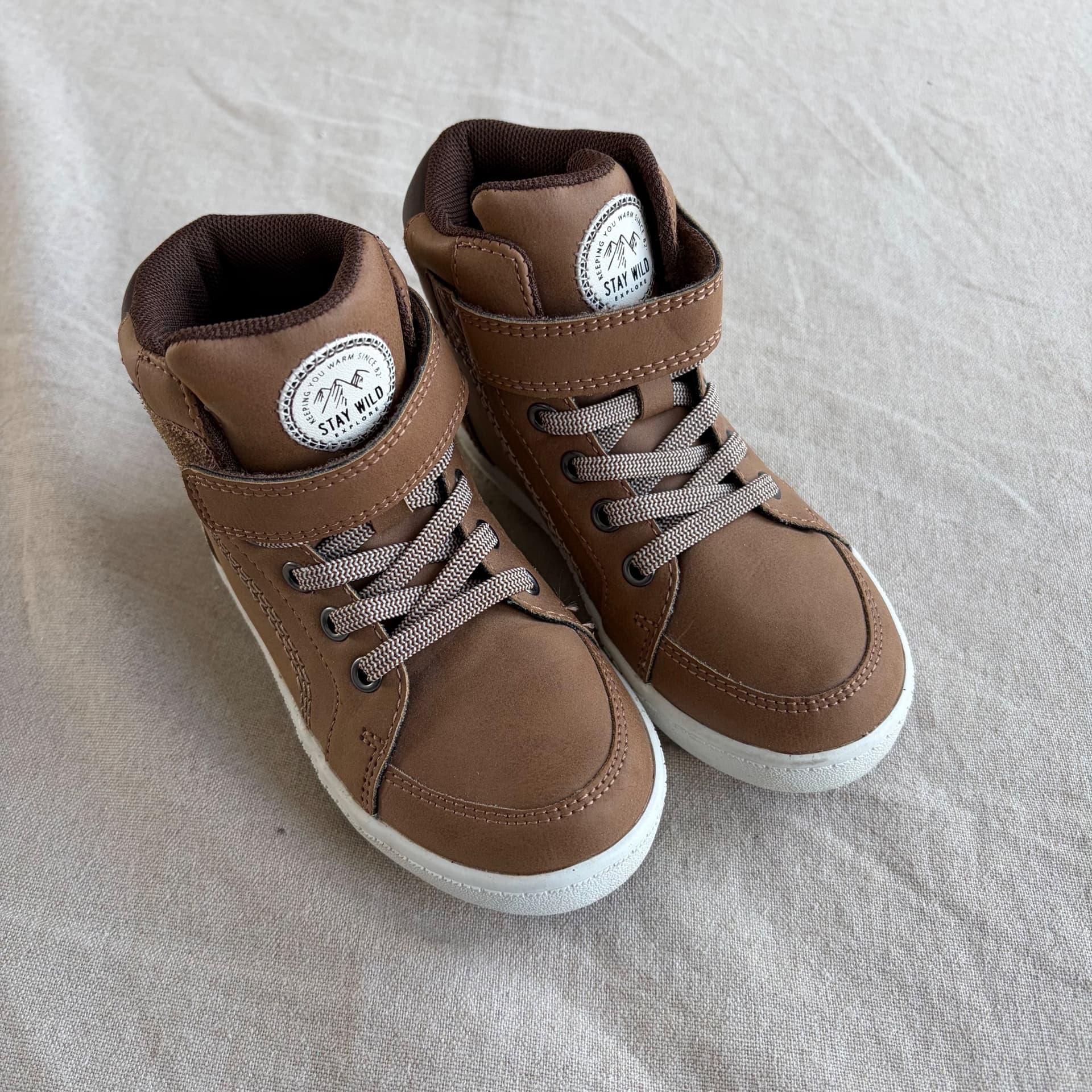 Høye sneakers — bilde 1 av 5