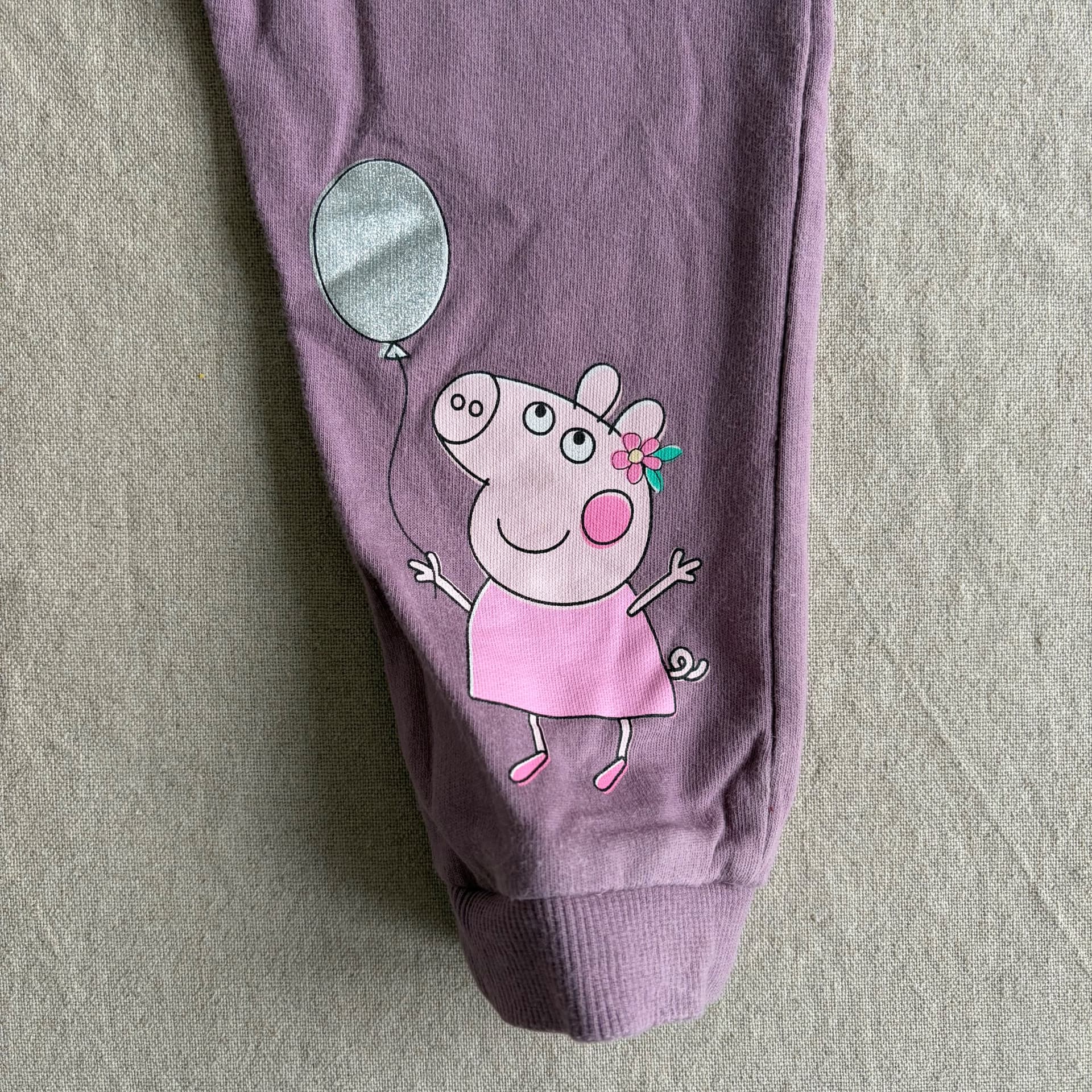 Joggebukse med Peppa Gris — bilde 2 av 4