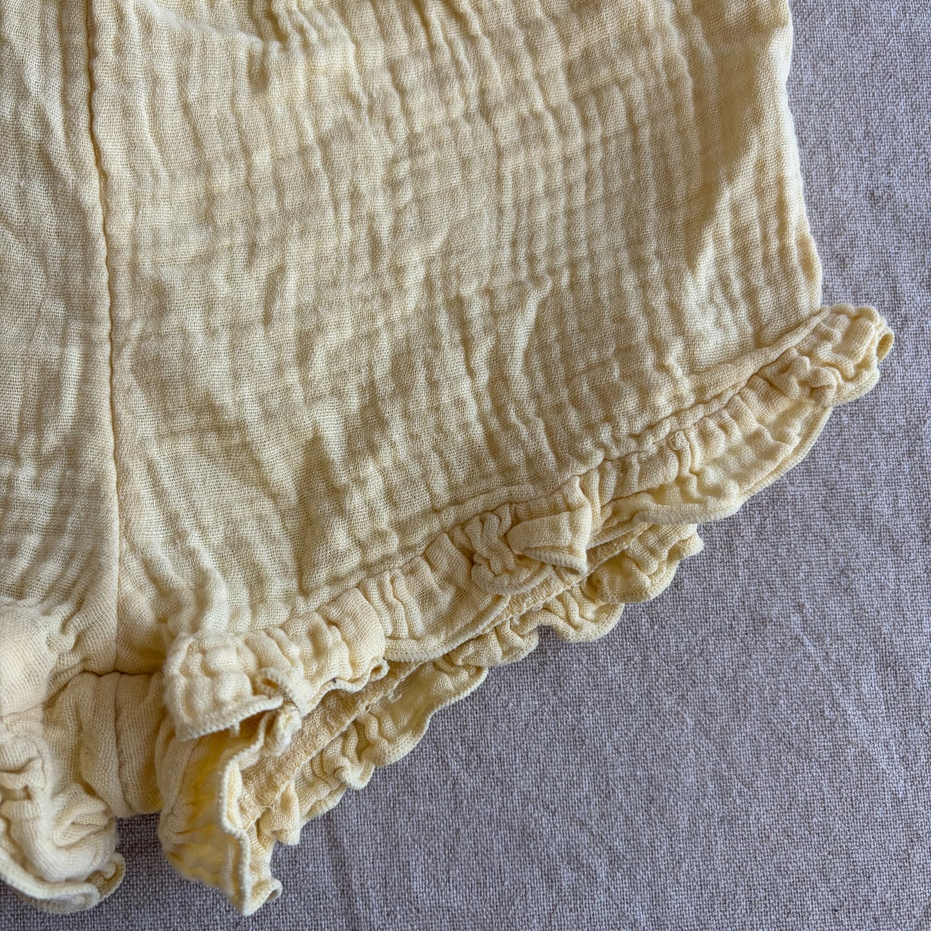 Korte shorts/bloomers — bilde 2 av 4