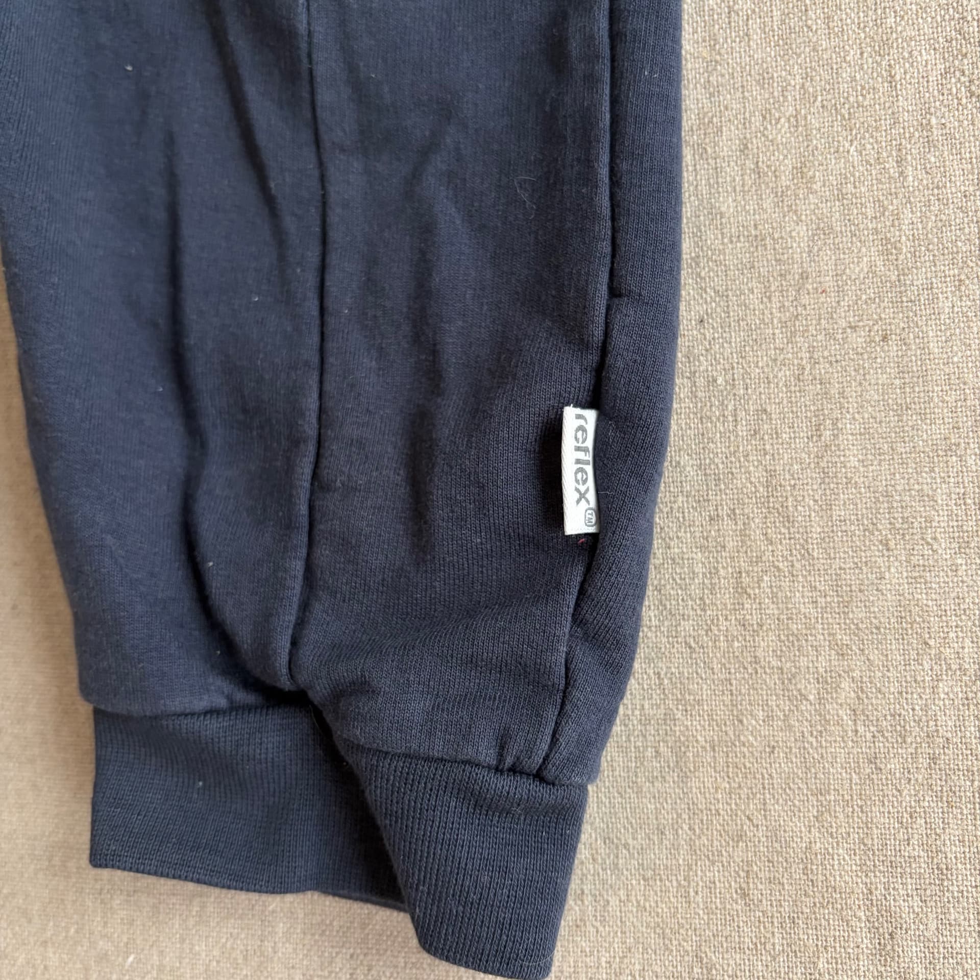 Heldress med hette — bilde 2 av 5