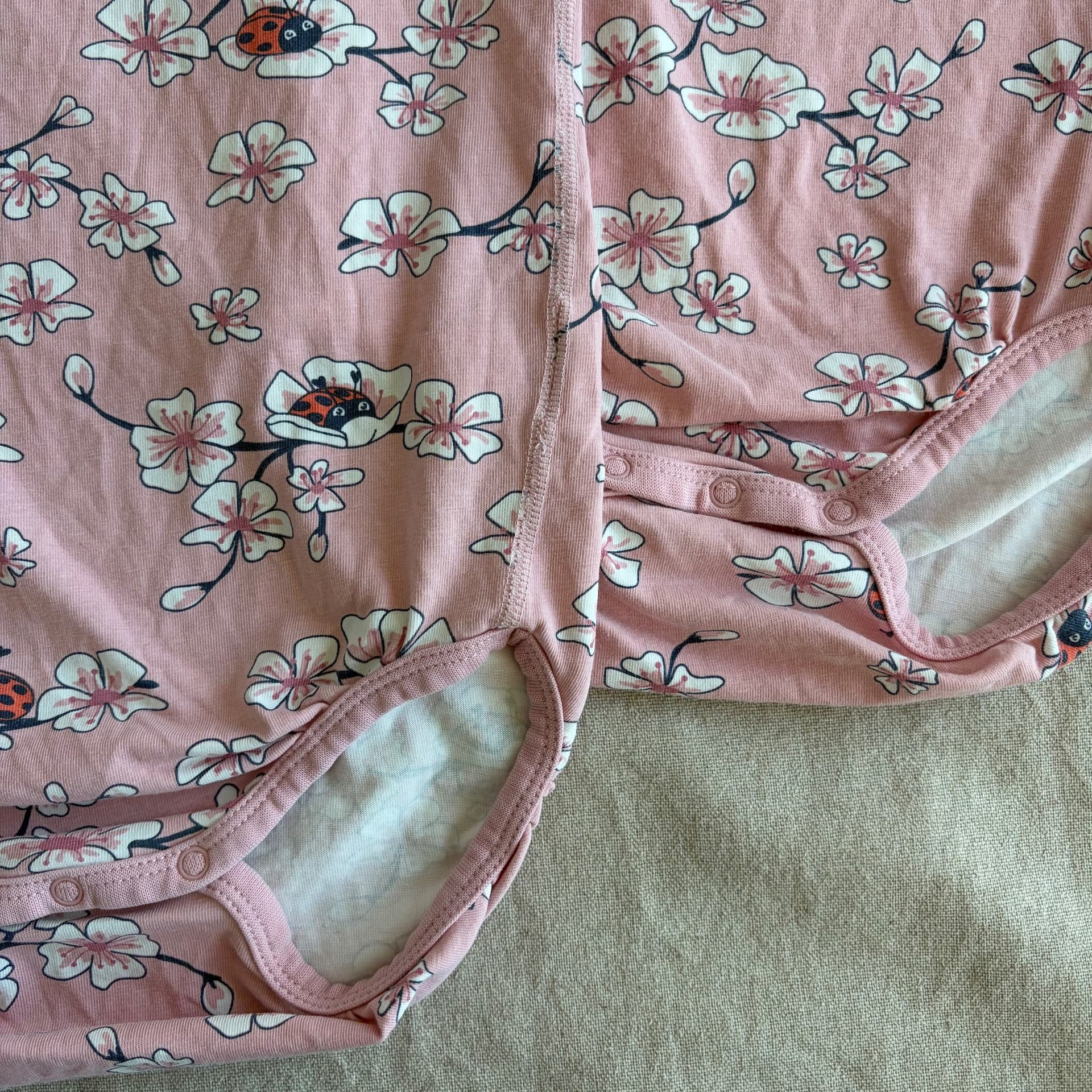 2pk. kortermede bodyer — bilde 3 av 4