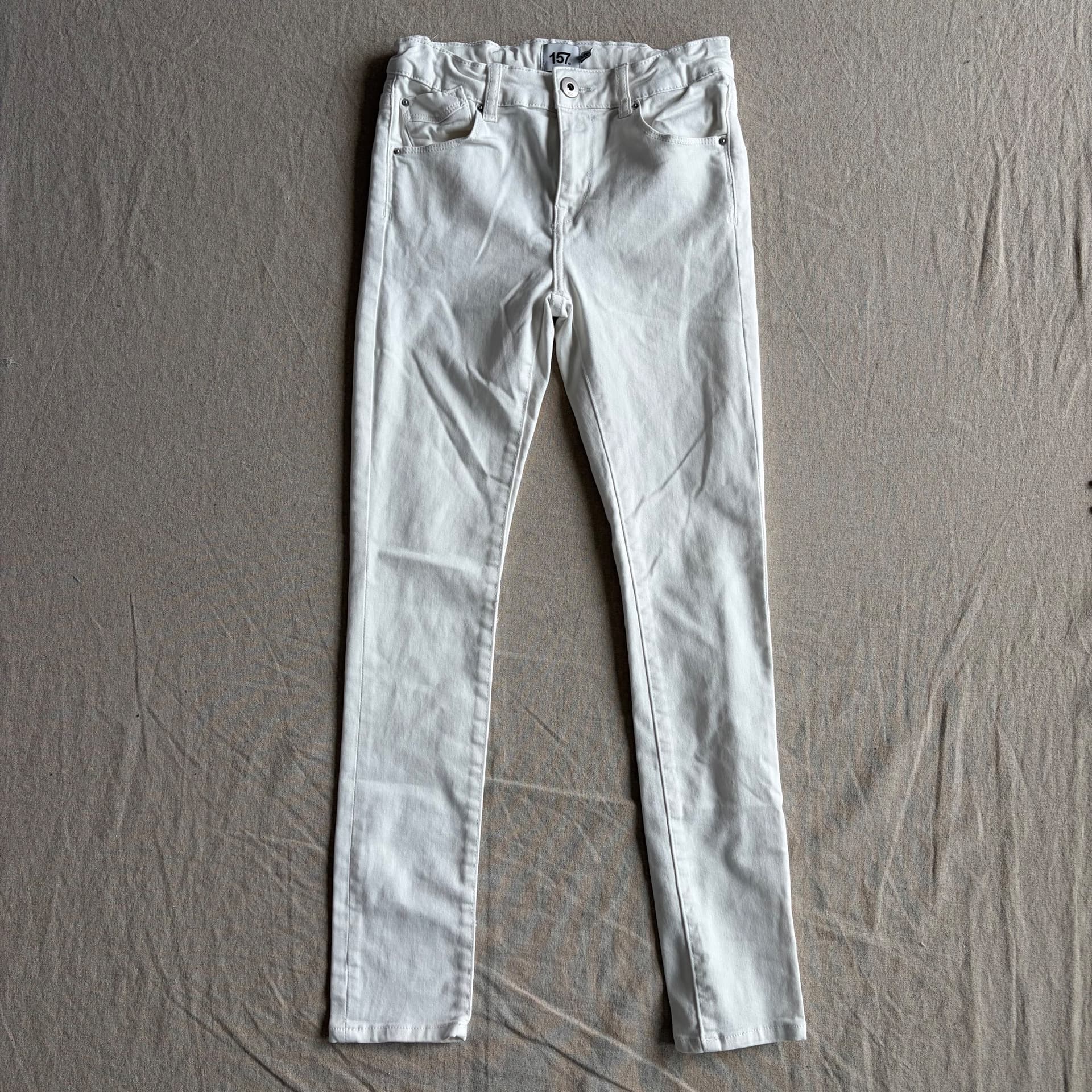 Hvite jeans — bilde 1 av 3