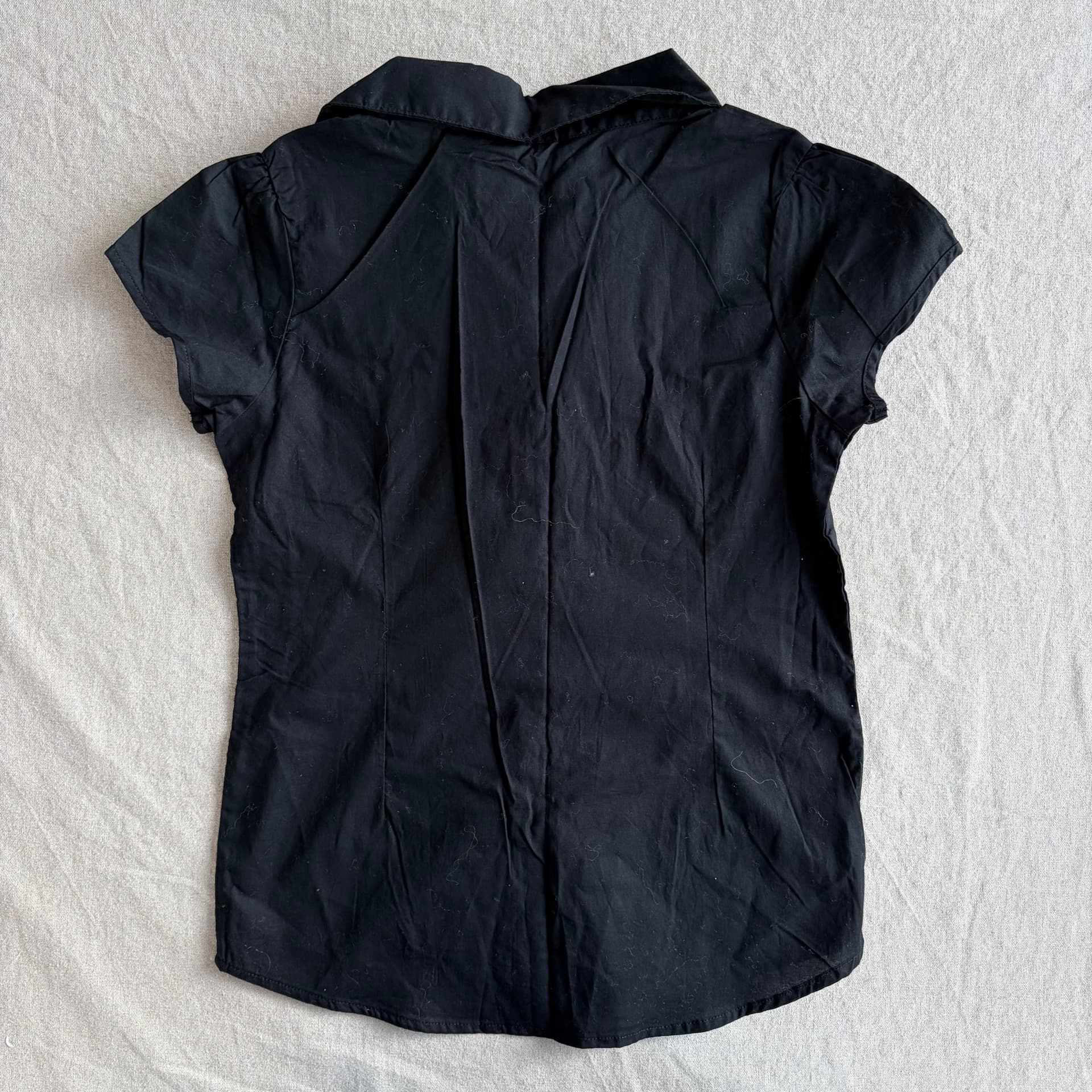 Kortermet bluse — bilde 4 av 4
