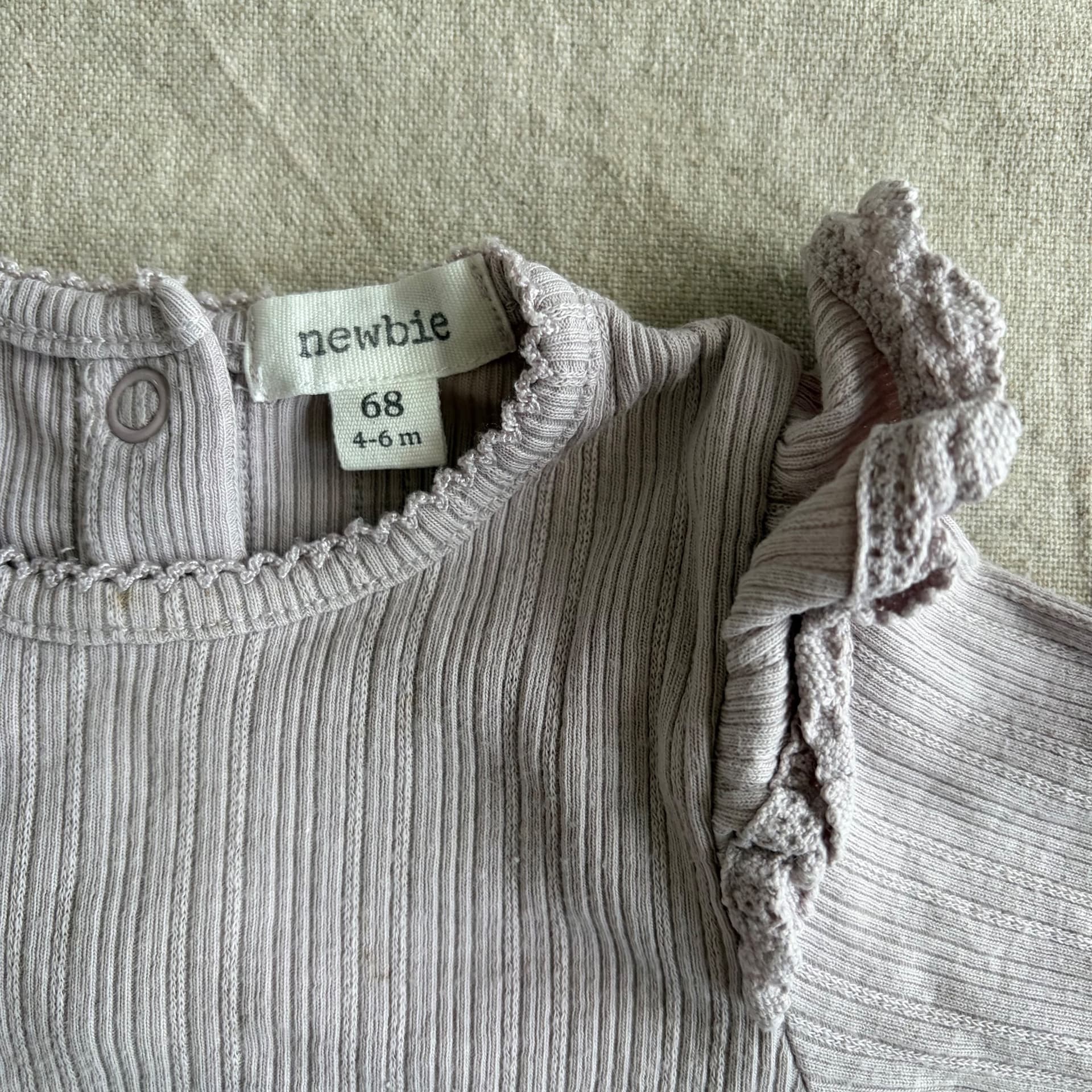 Todelt sett med body og leggings — bilde 3 av 5