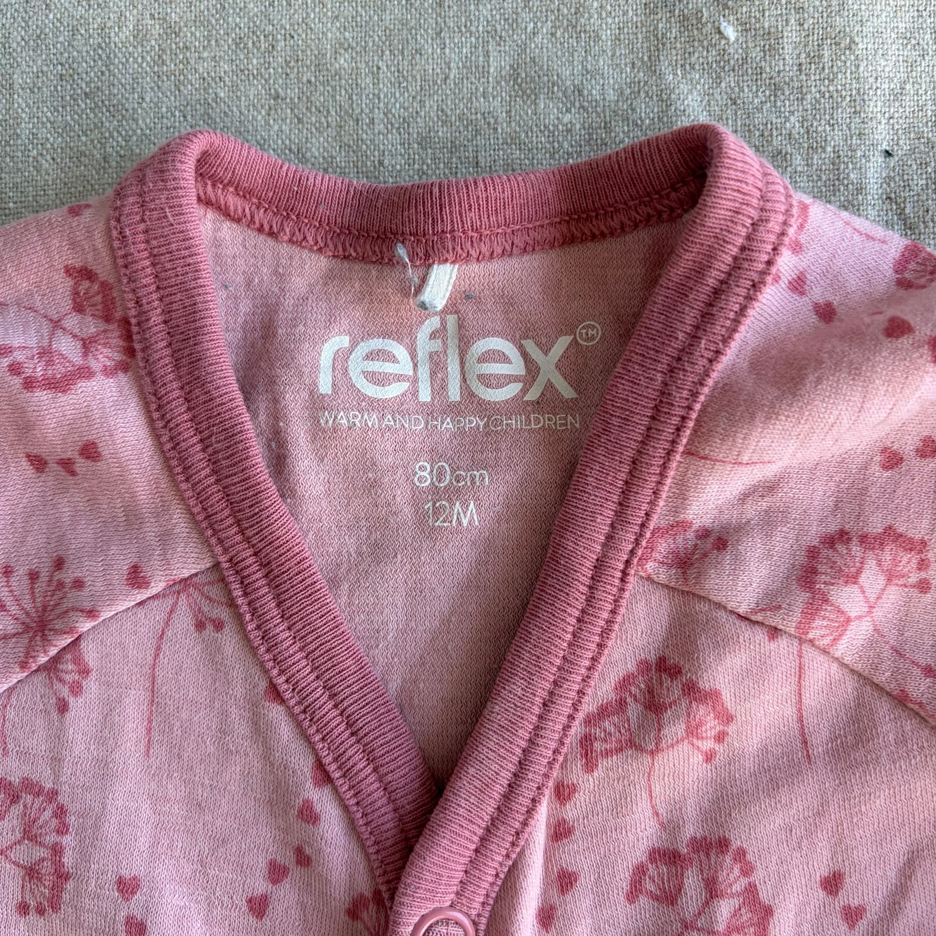 Heldress/pysj med knapper — bilde 3 av 5
